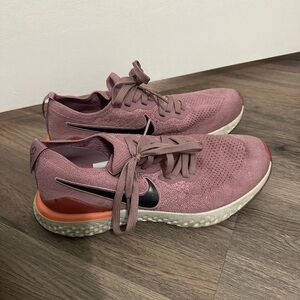 Nike Women's Mauve and Coral Athletic Shoes